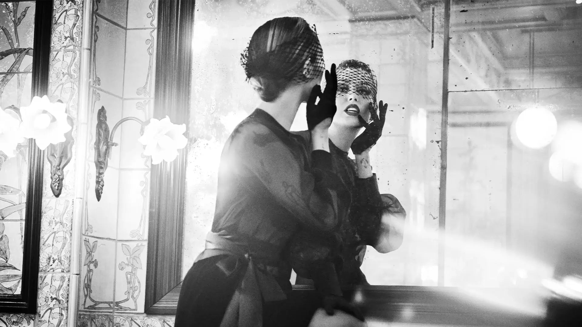 Steven Meisel Captures Miley Cyrus for Dolce 
Gabbana
s Fall/Winter 2024-25 Campaign