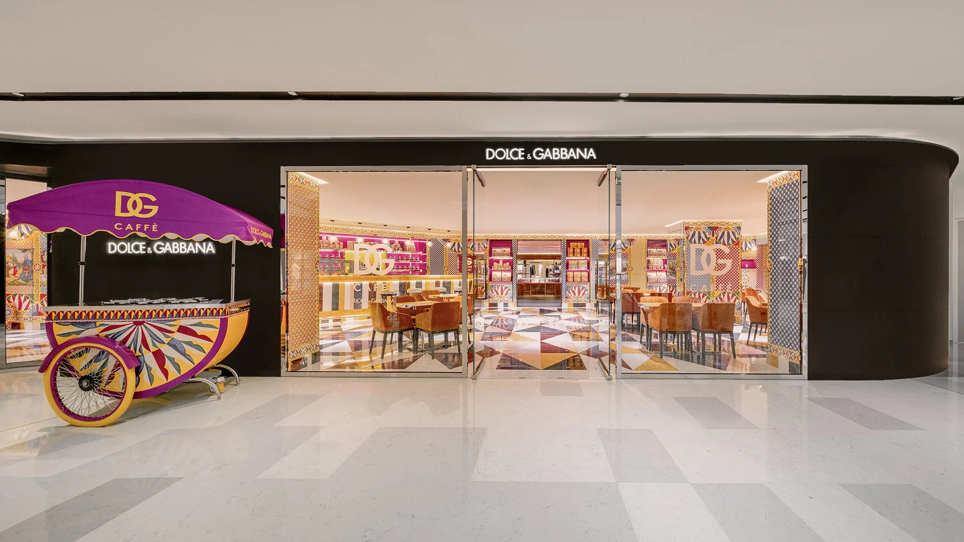 Dolce 
Gabbana Opens First DG Caffè in Shanghai
