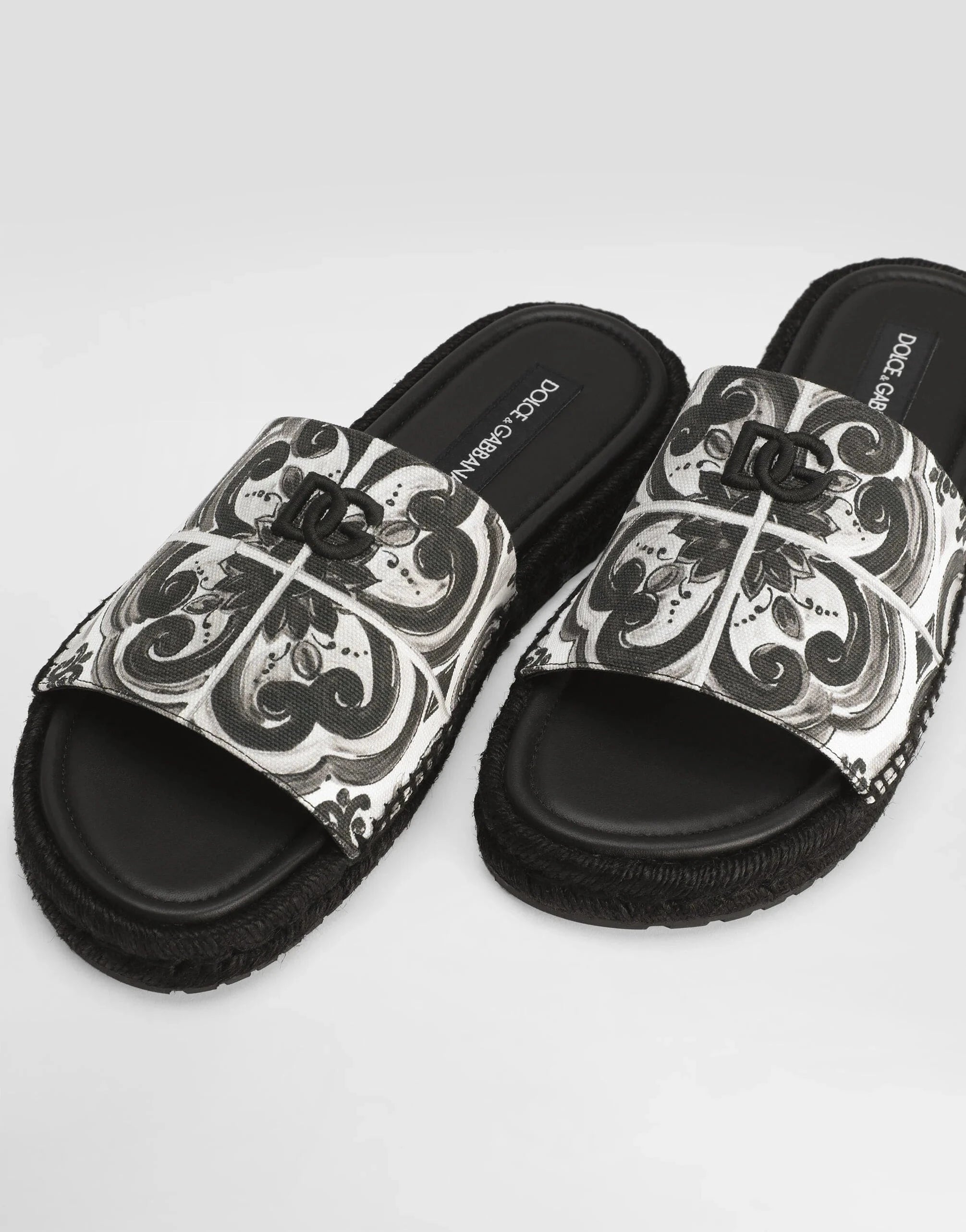 Dolce 
Gabbana Majolica-Print Canvas Slides